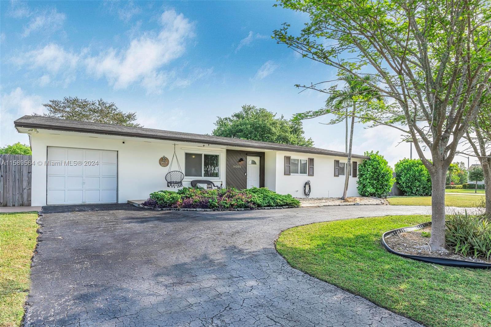 16205 SW 276th Ter