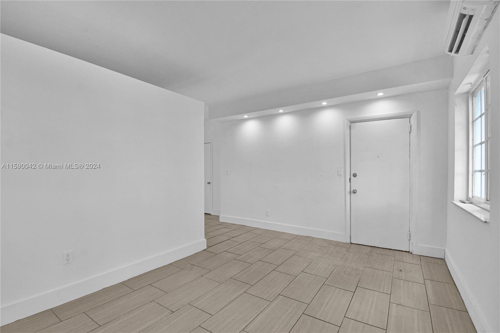 1619 Meridian Ave # 2