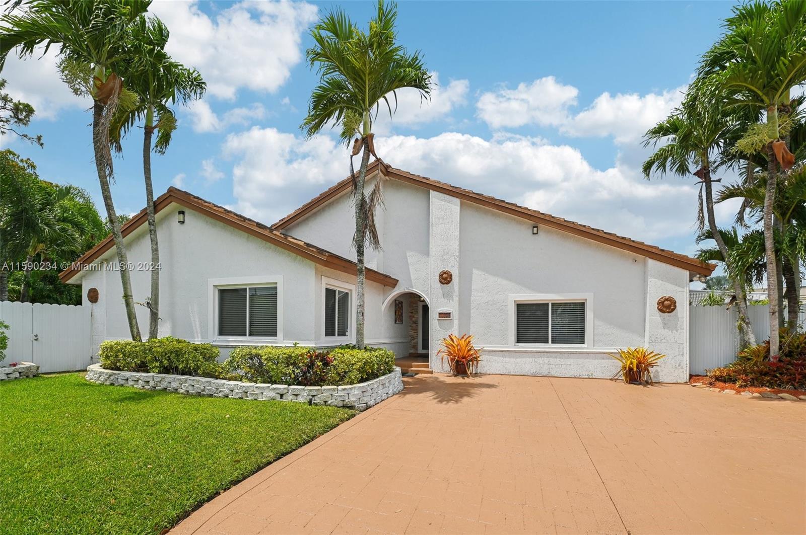 11350 SW 153rd St