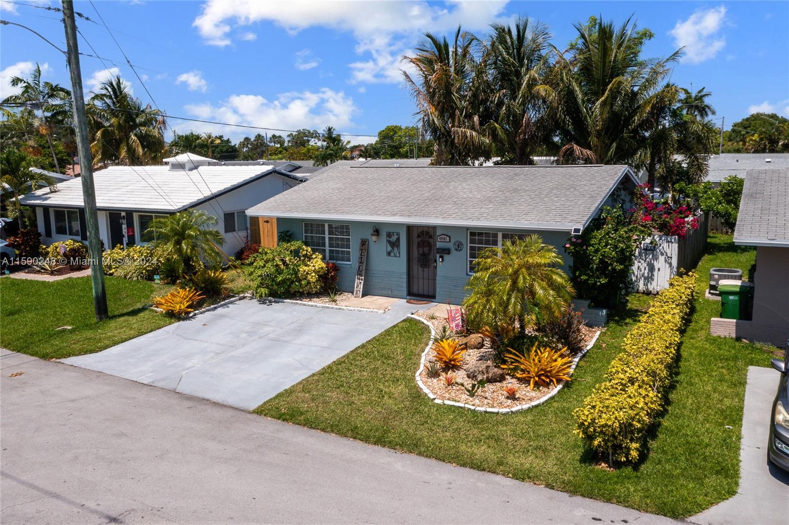 4901 NW 27th Ter
