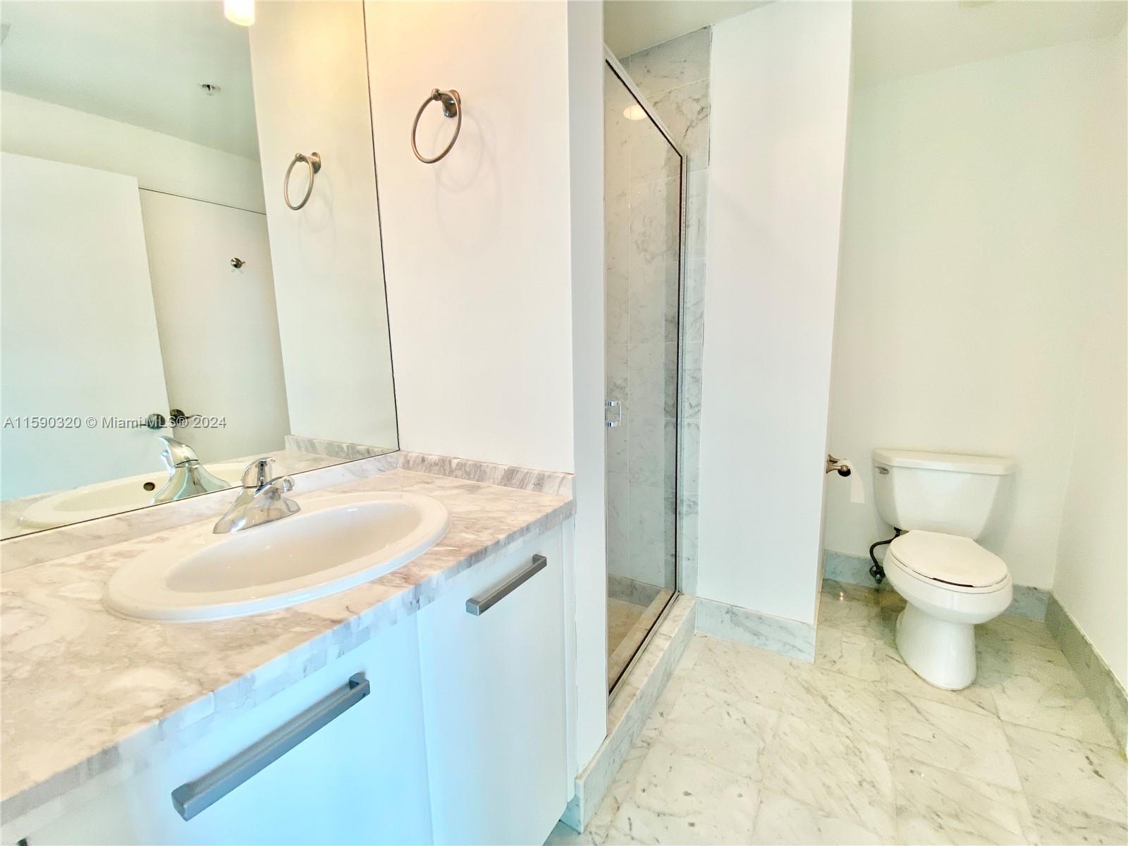 253 NE 2nd St # 1401