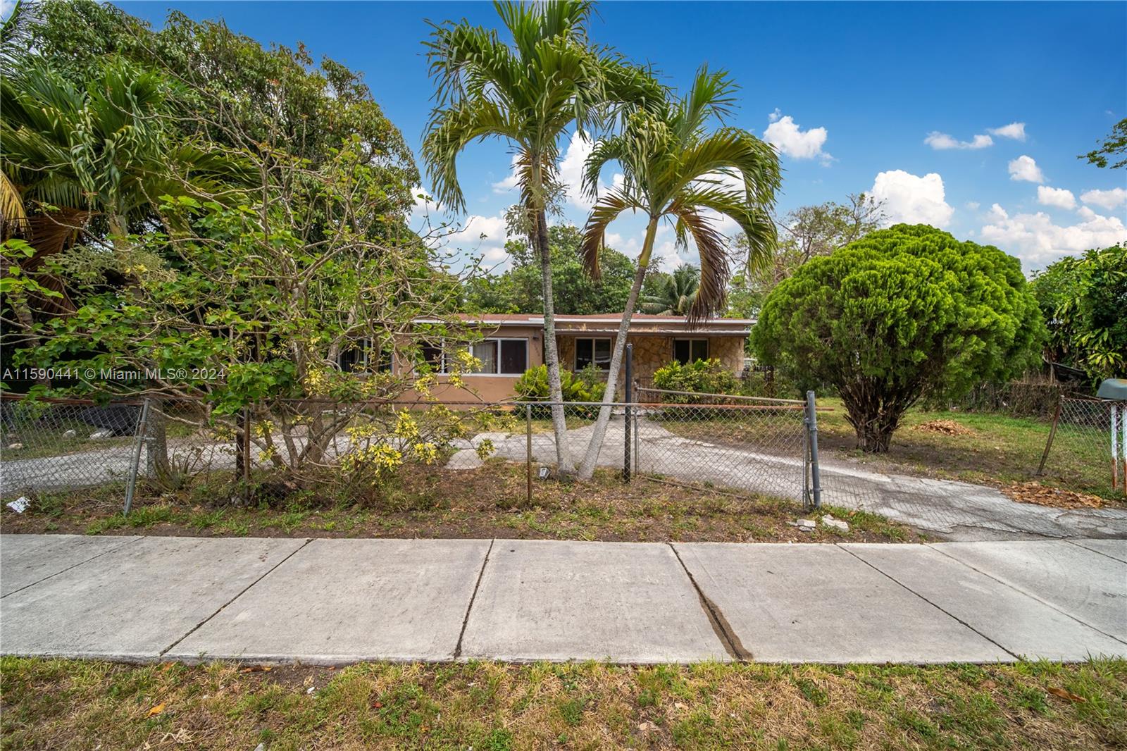 1235 Jann Ave, Opa-Locka