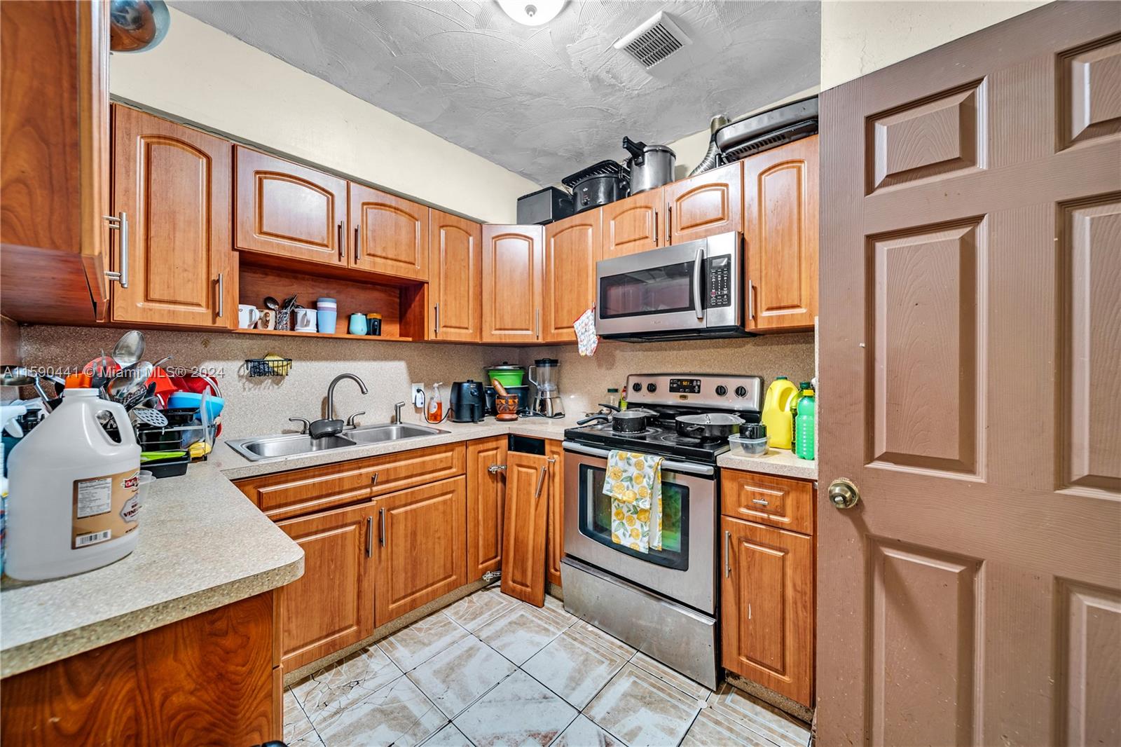 1235 Jann Ave, Opa-Locka