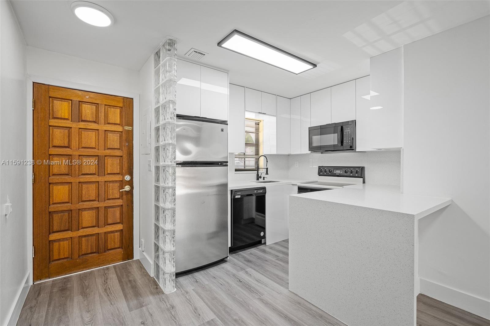 12035 SW 18th St # 48 Unit: 9-48