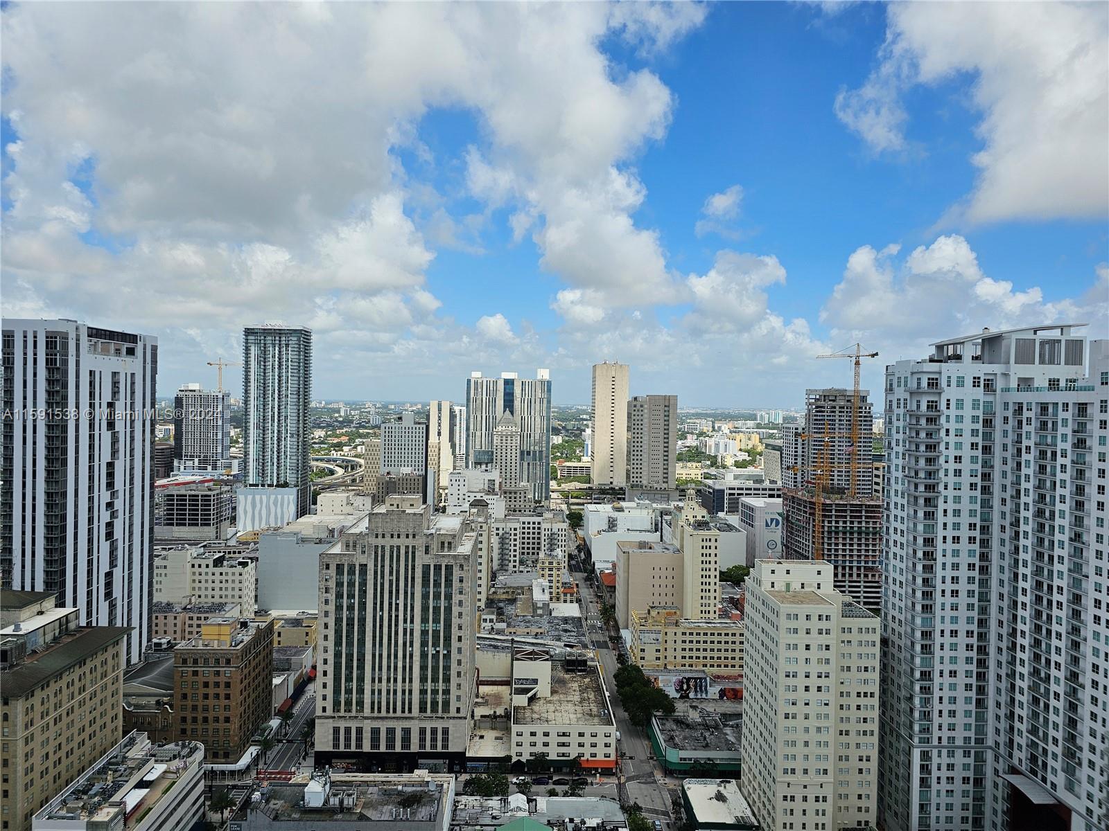 50 Biscayne Blvd # 3803