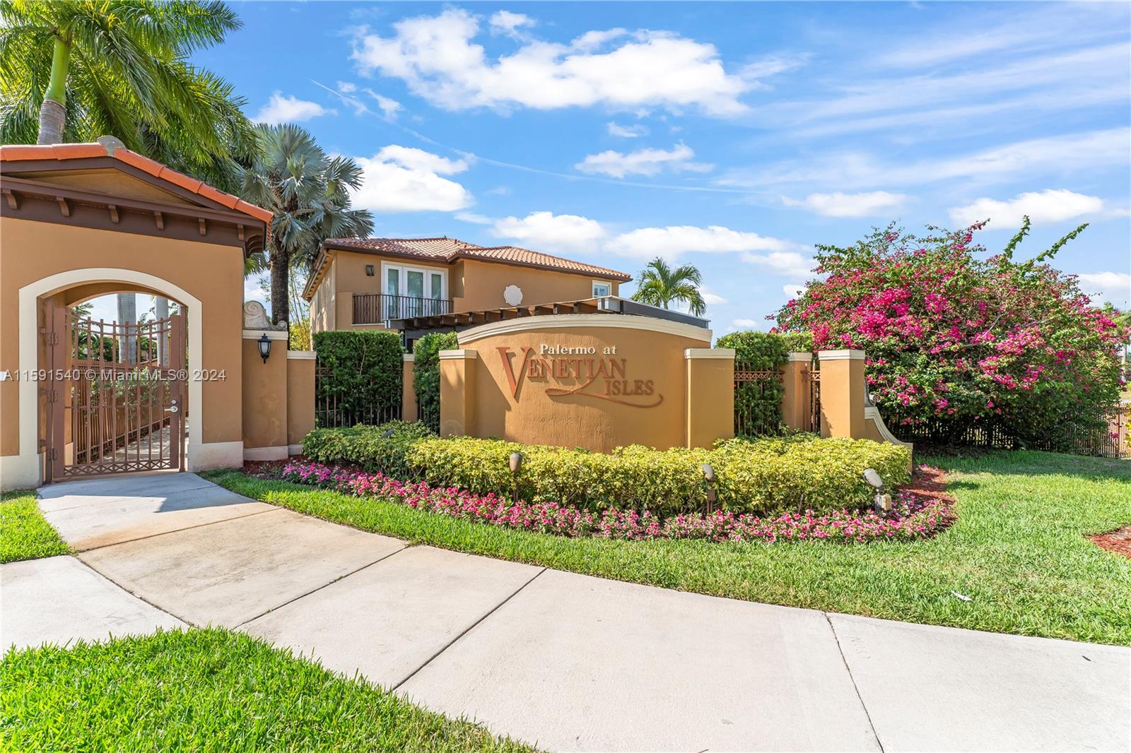 2720 SW 154th Ct
