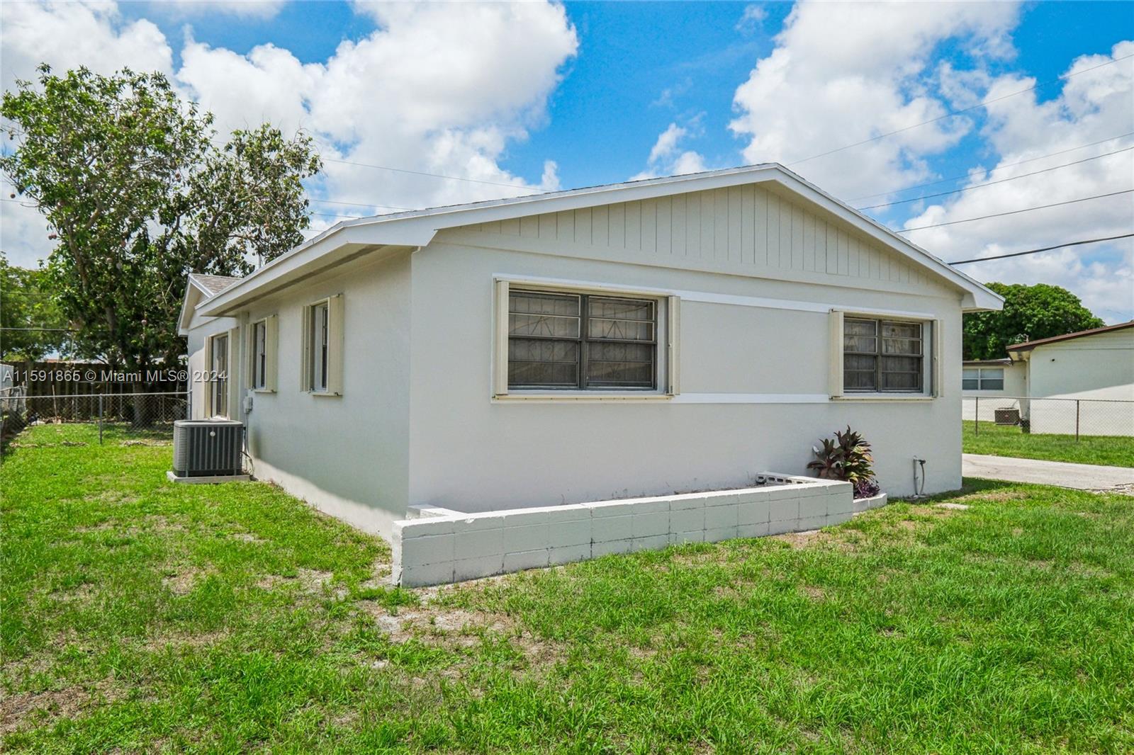 2920 NW 184th St