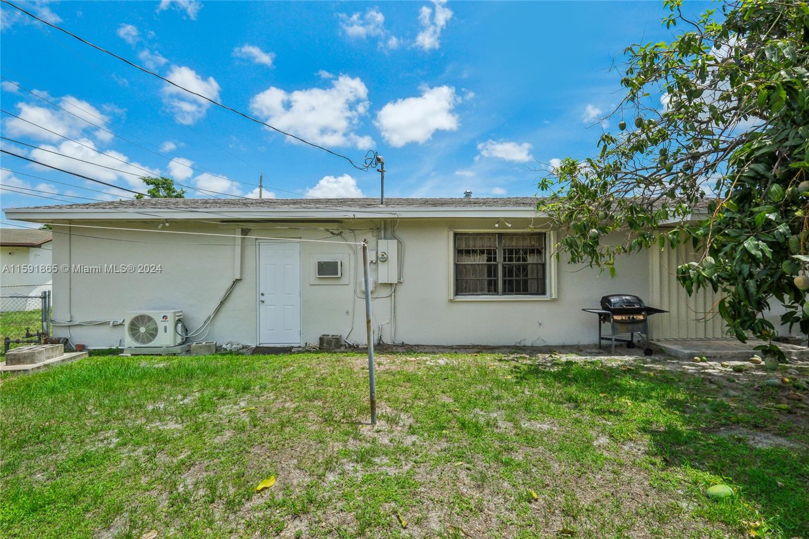 2920 NW 184th St