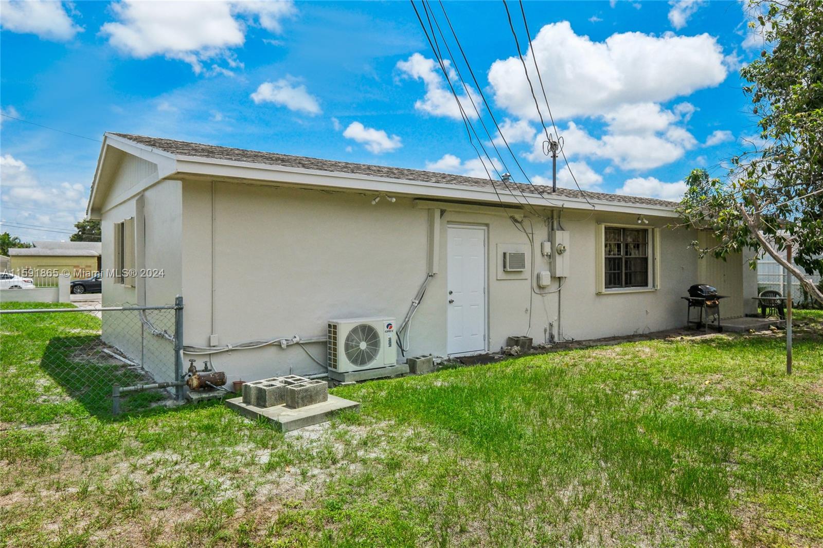 2920 NW 184th St
