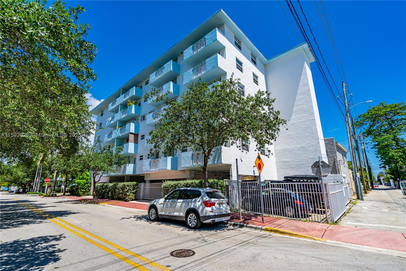301 Jefferson Ave # 4B