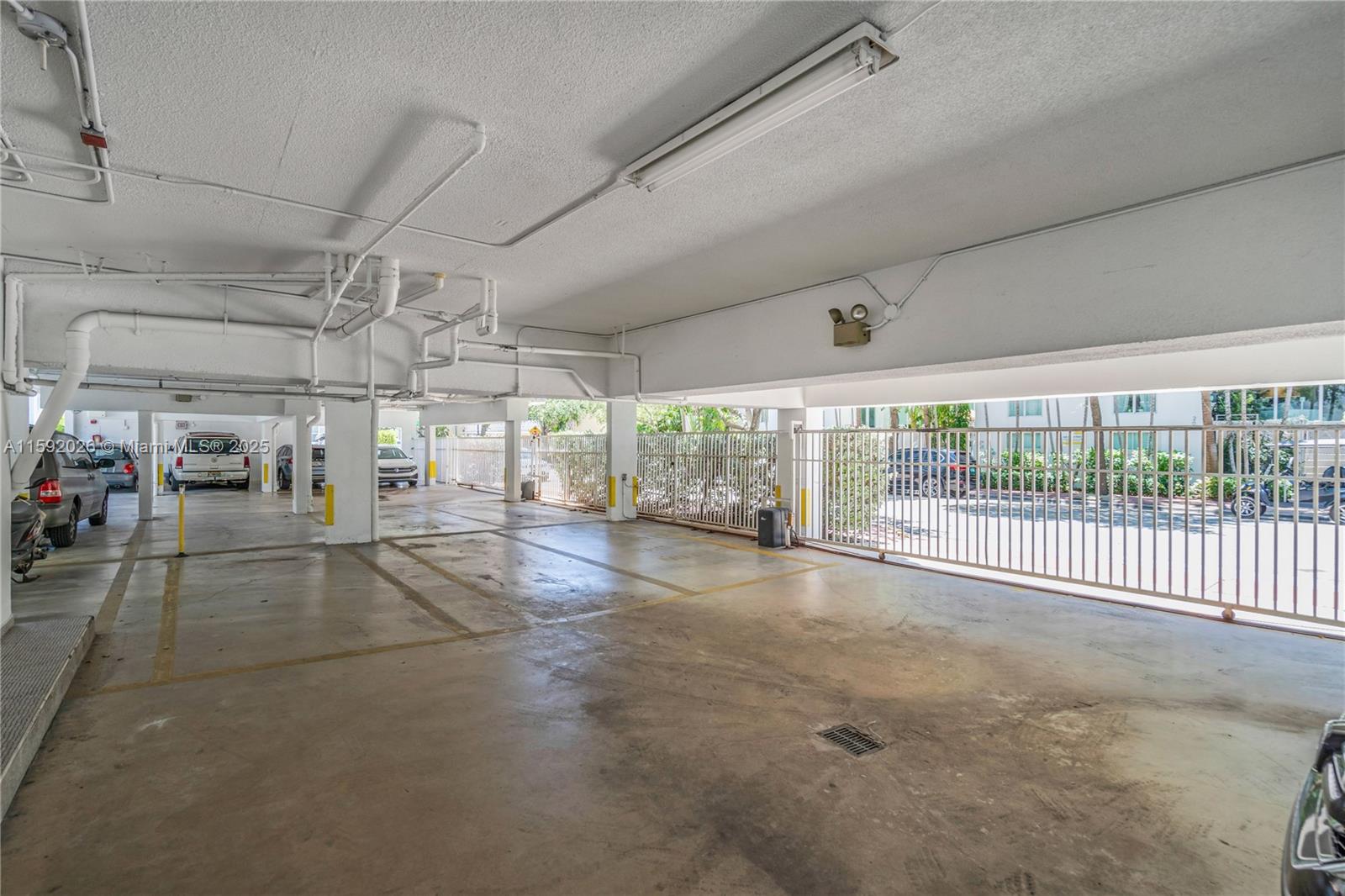 301 Jefferson Ave # 4B