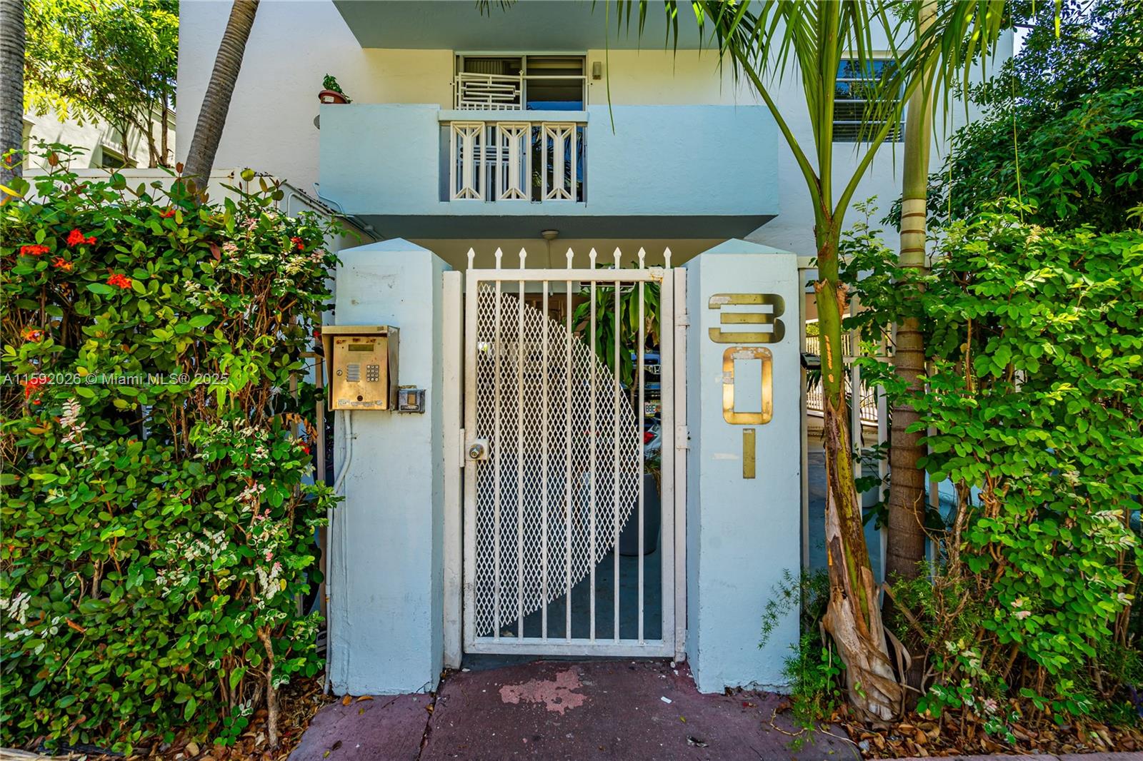 301 Jefferson Ave # 4B