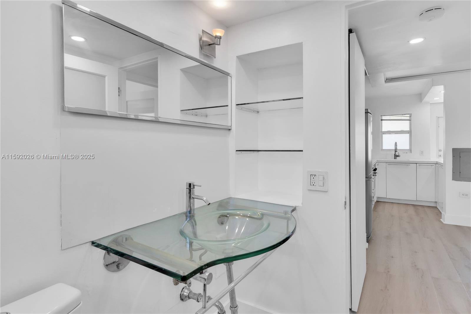 301 Jefferson Ave # 4B