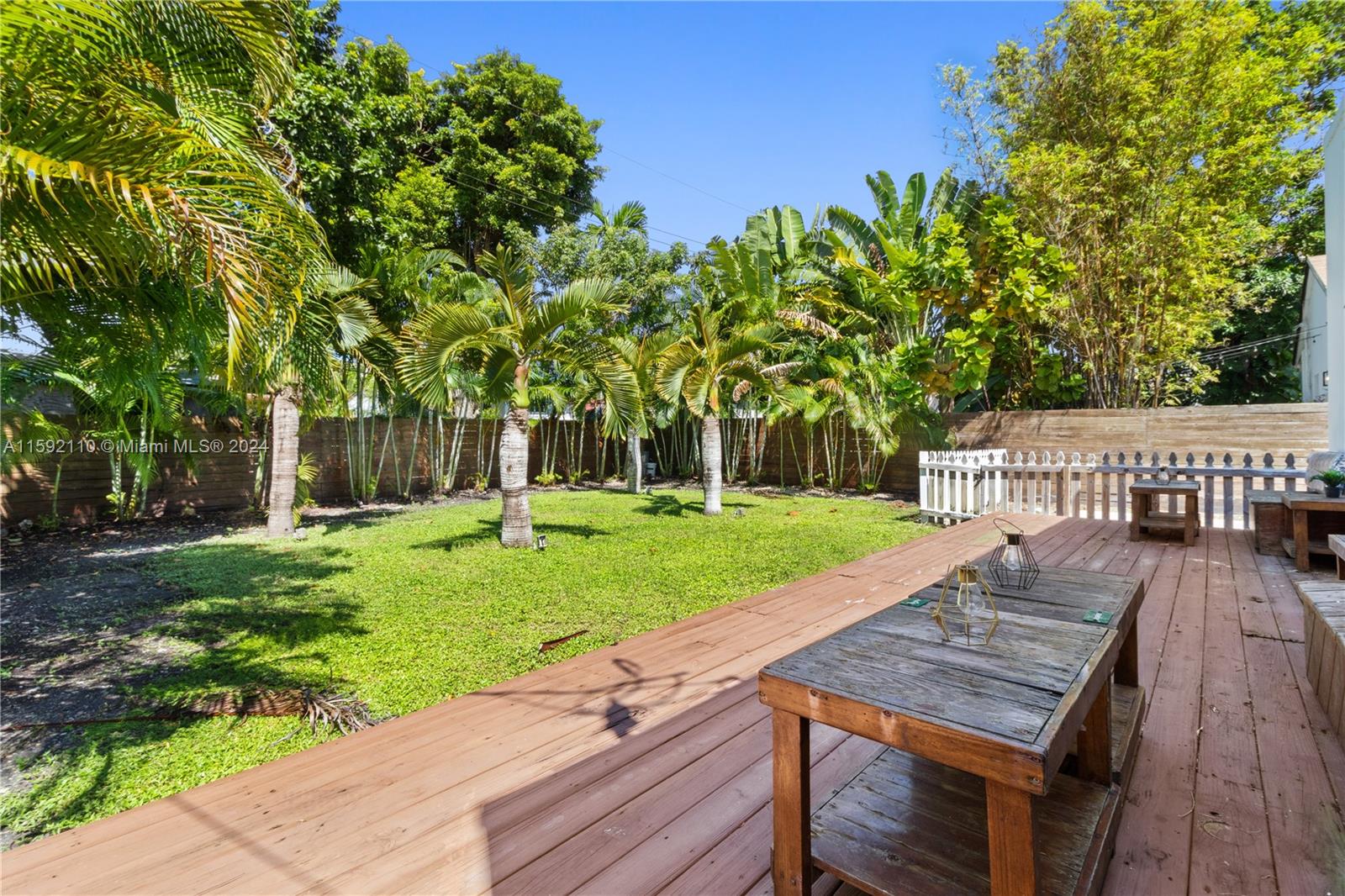 157 NW 48th St