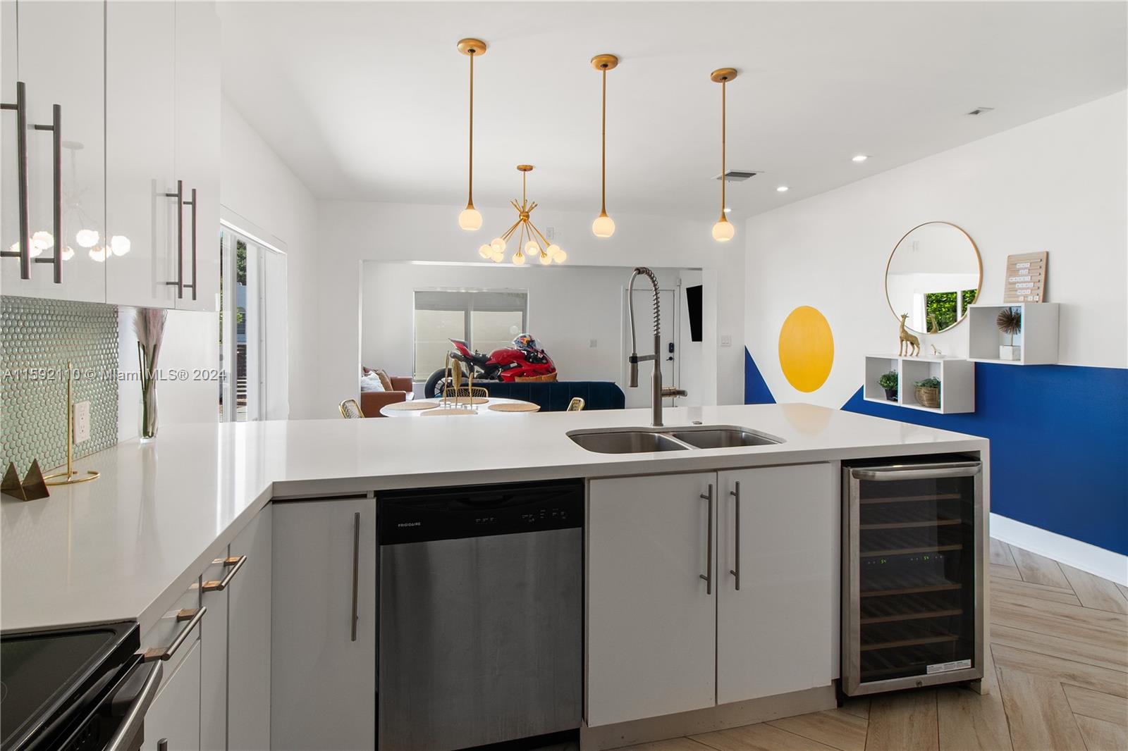 157 NW 48th St