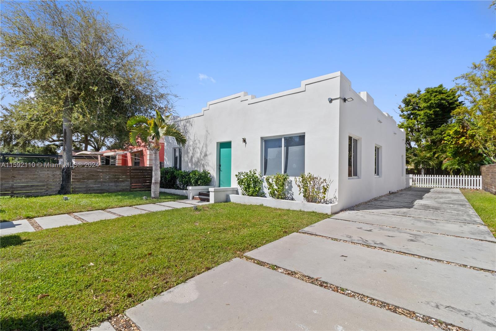 157 NW 48th St