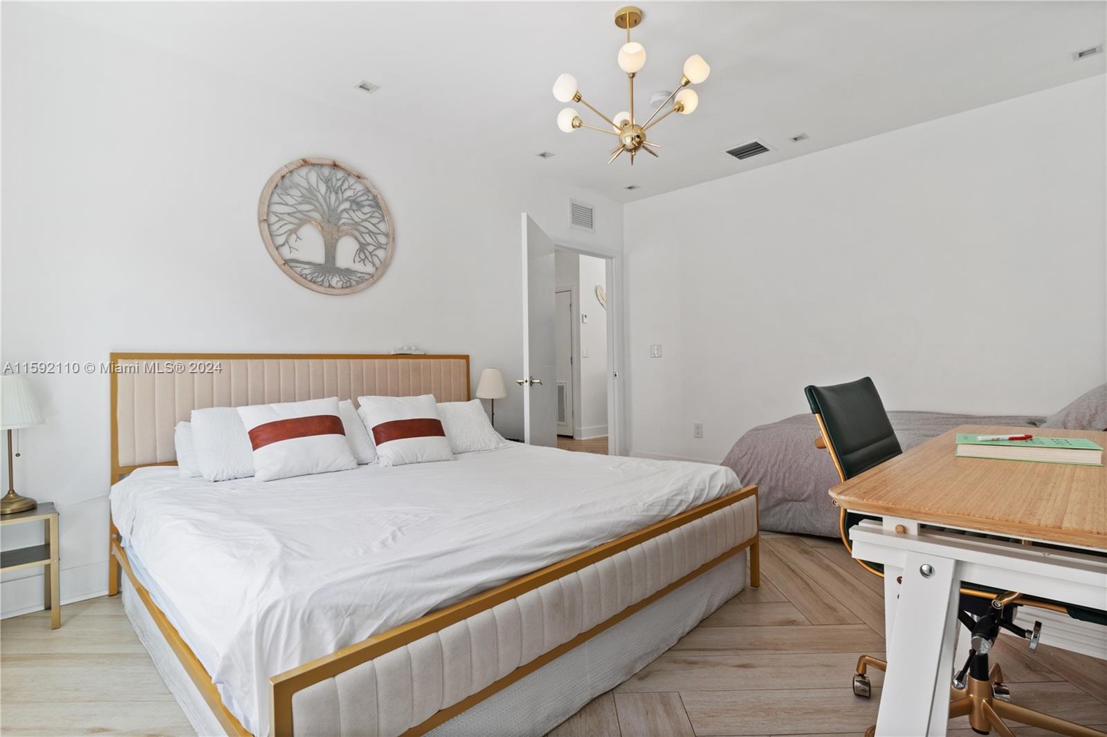 157 NW 48th St