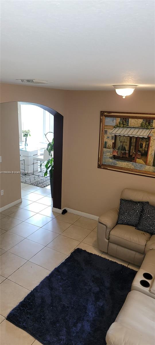 1595 NE 33rd Rd # 3 Unit: 109-3