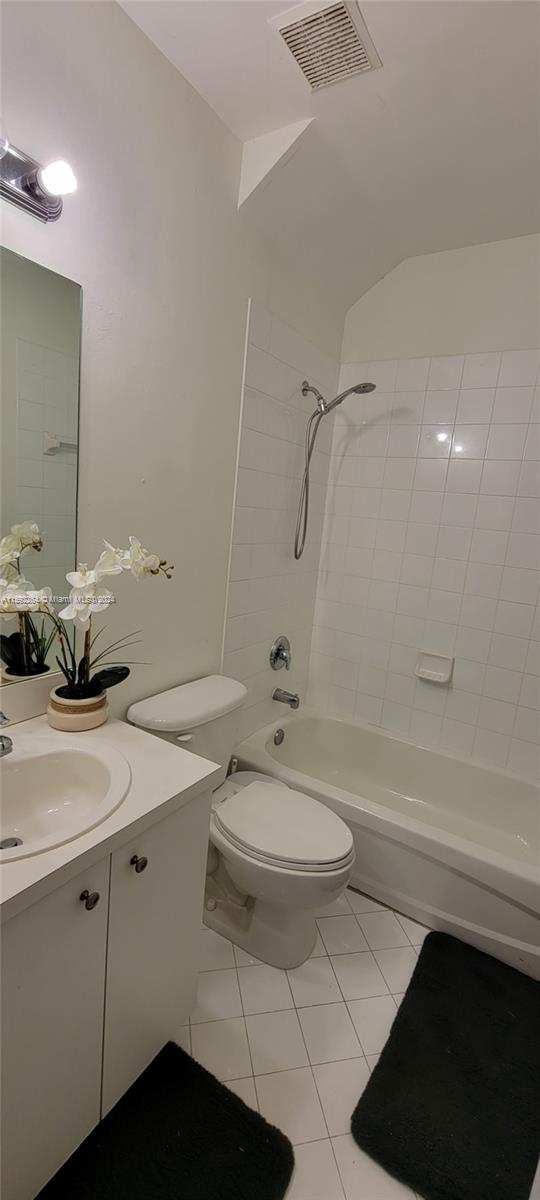 1595 NE 33rd Rd # 3 Unit: 109-3