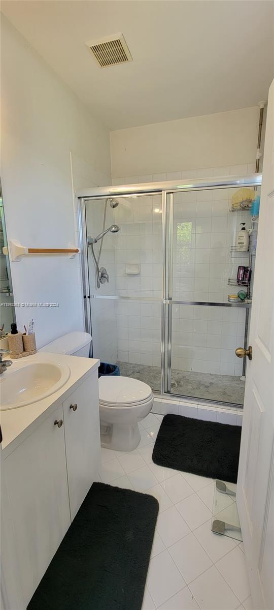 1595 NE 33rd Rd # 3 Unit: 109-3