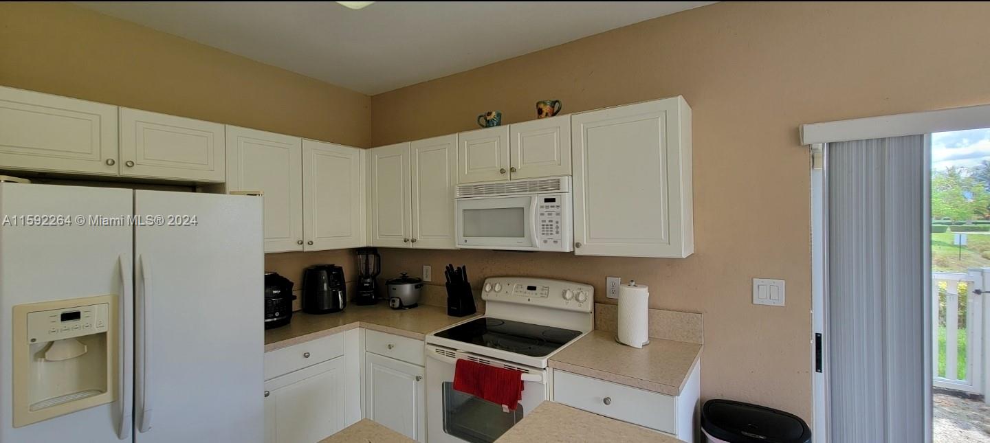 1595 NE 33rd Rd # 3 Unit: 109-3