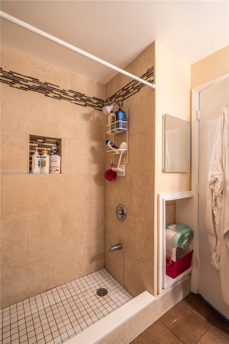 2651 NW 26th St # 1206