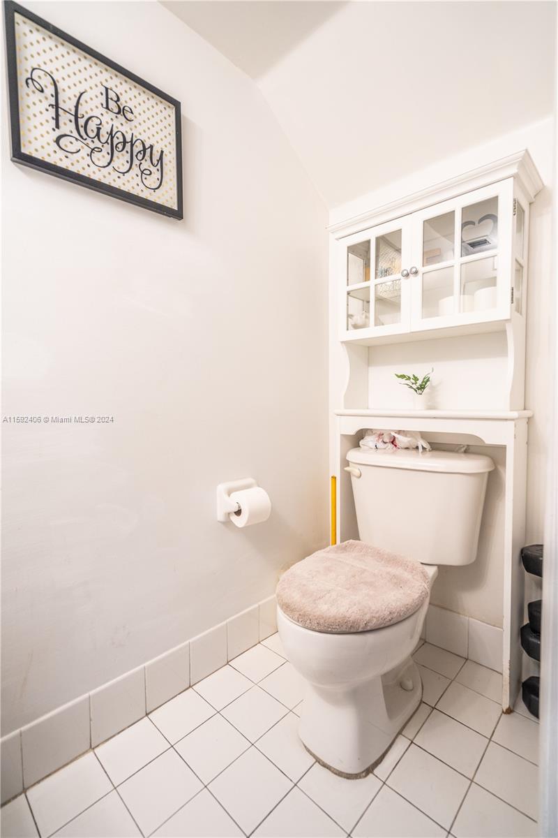 2651 NW 26th St # 1206