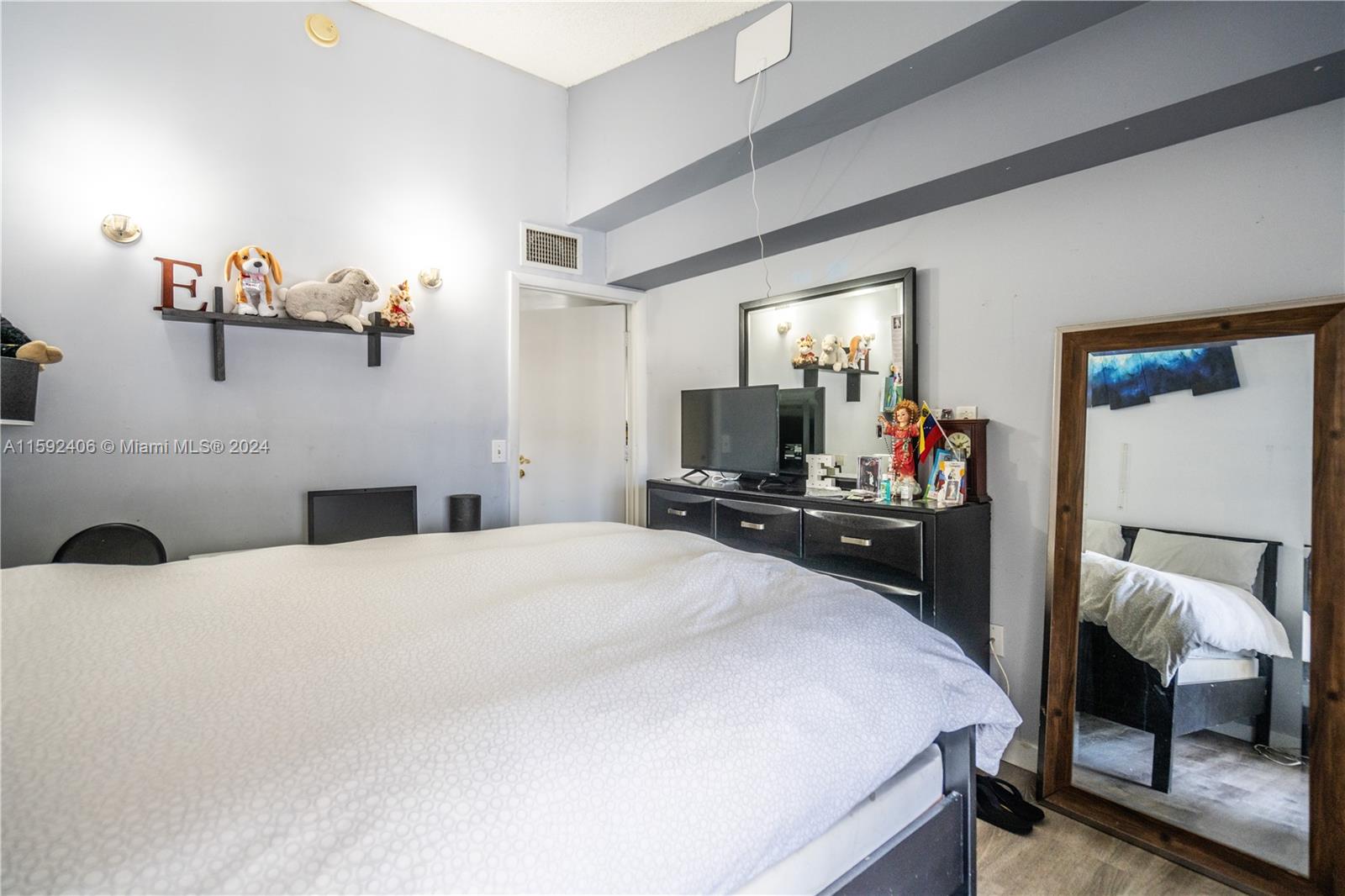 2651 NW 26th St # 1206