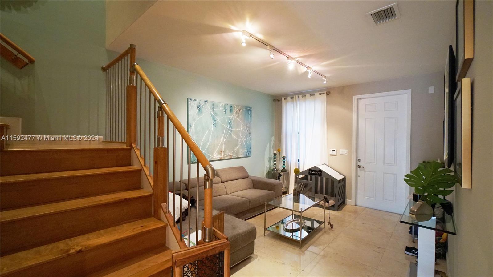 5815 NW 104th Path