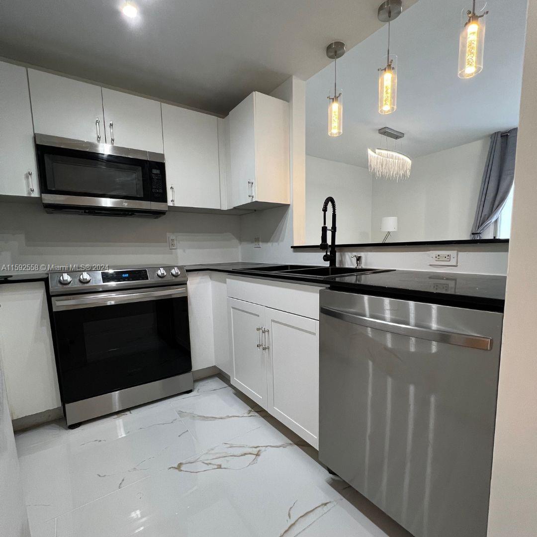 185 SE 14th Ter # 1901