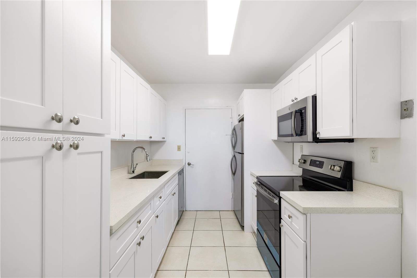 5401 Collins Ave # 1114