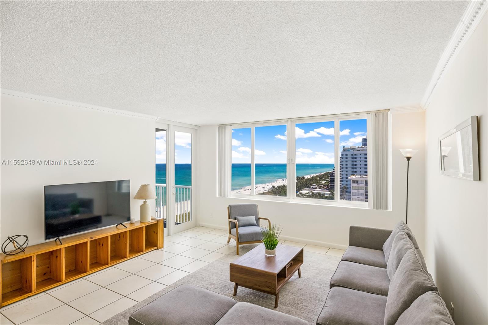 5401 Collins Ave # 1114