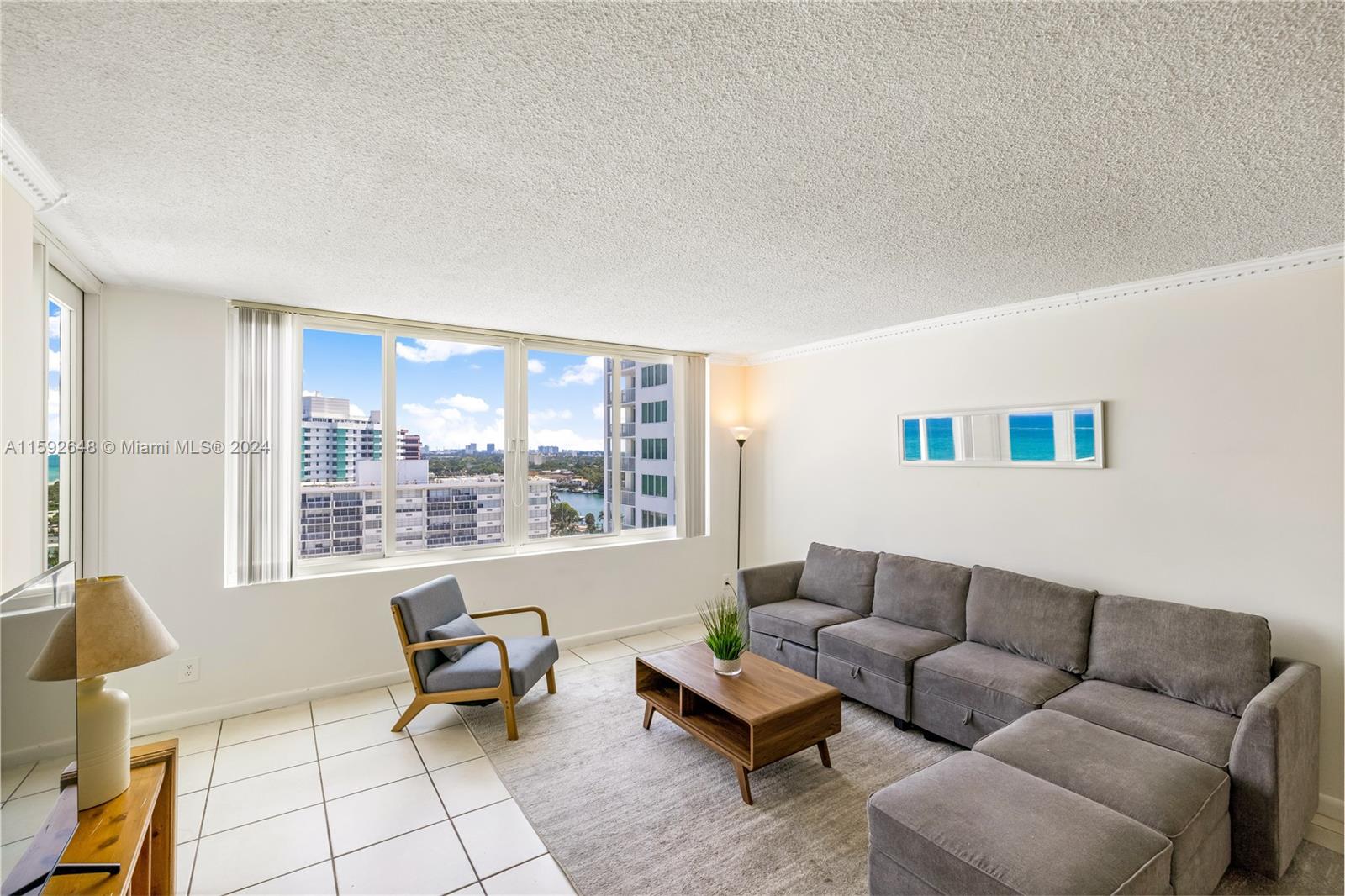 5401 Collins Ave # 1114