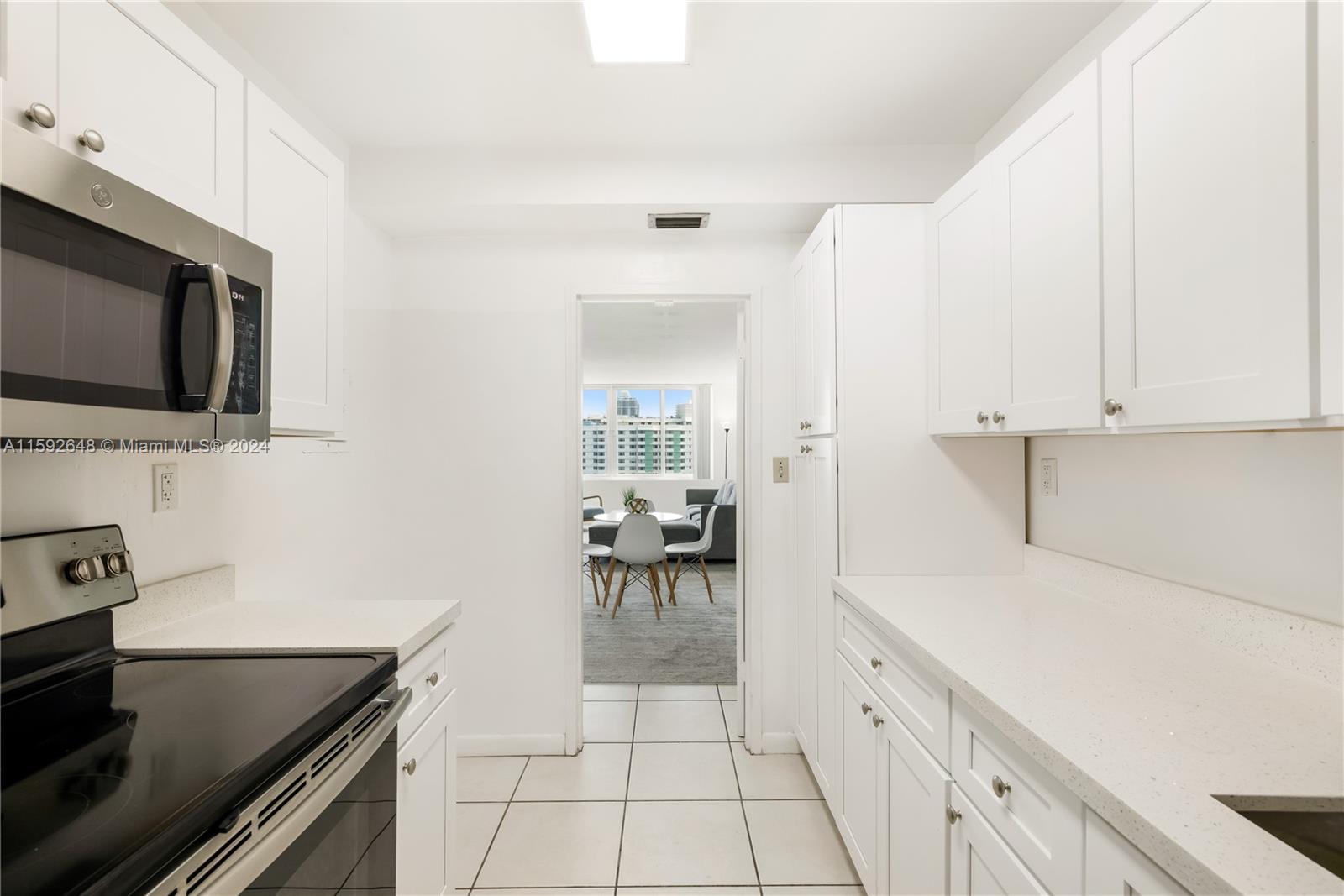 5401 Collins Ave # 1114