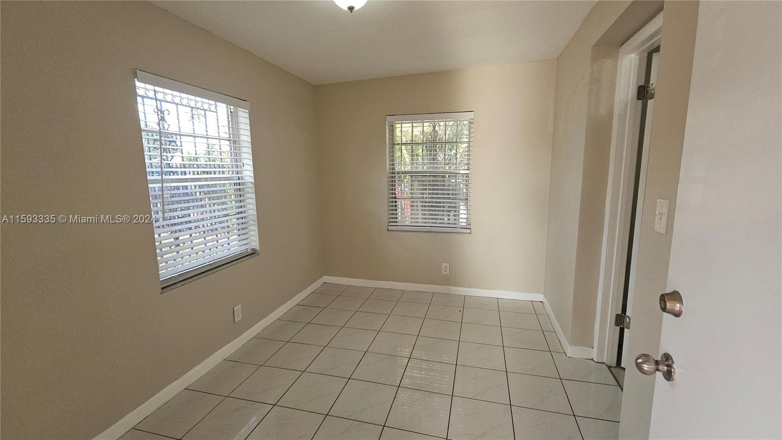 350 E 54th St