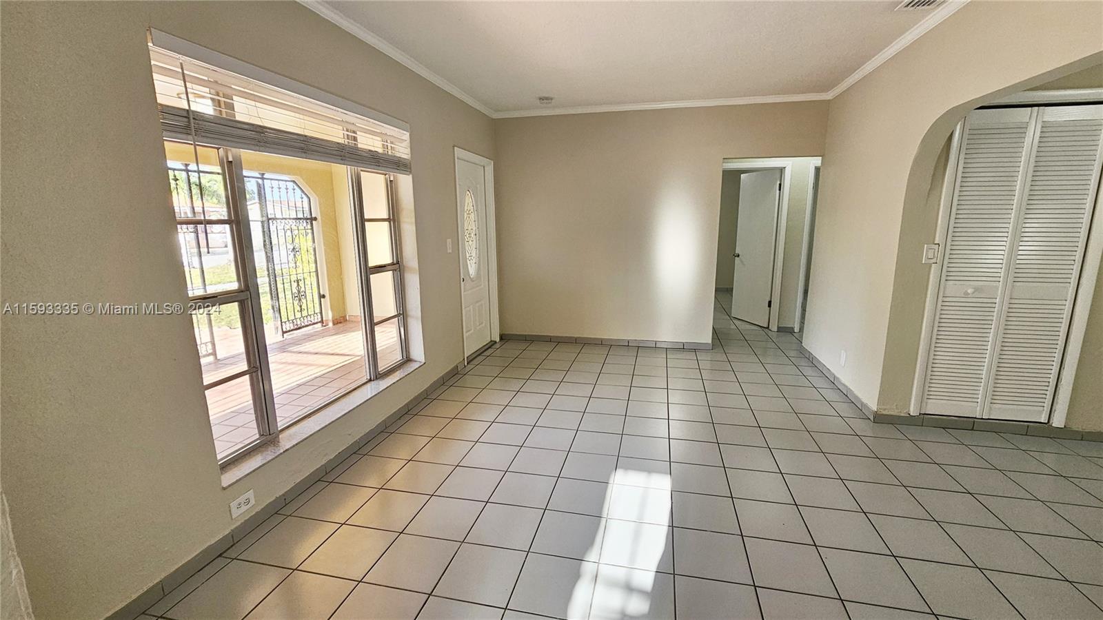 350 E 54th St