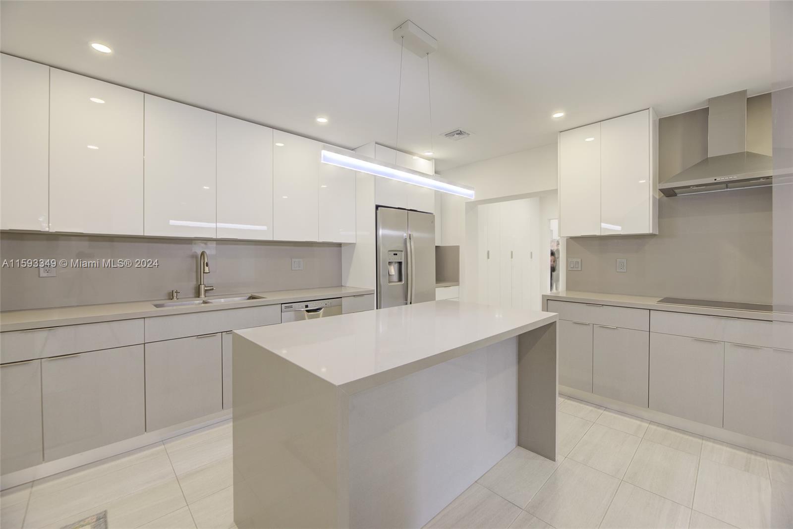 5895 SW 50th Ter # 0