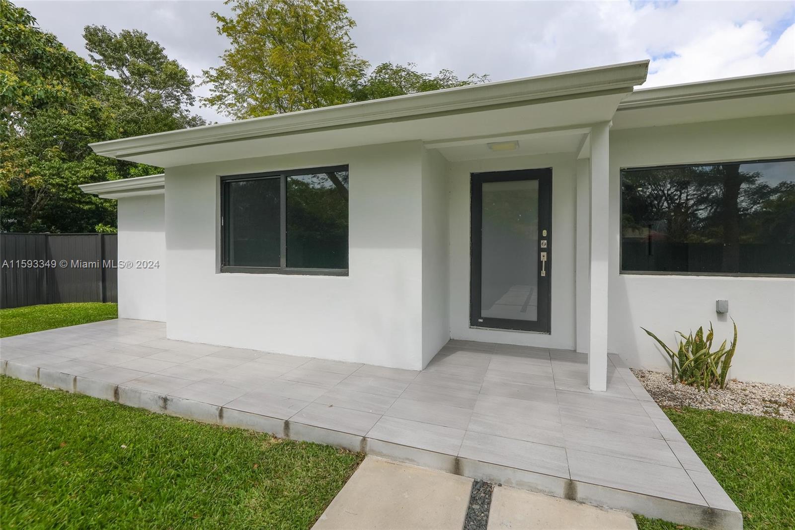 5895 SW 50th Ter # 0