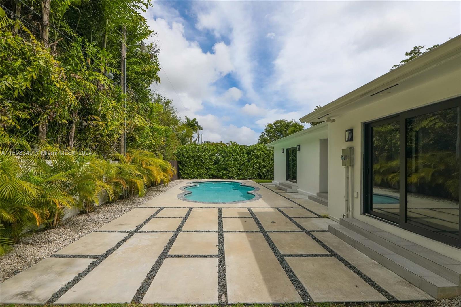 5895 SW 50th Ter # 0
