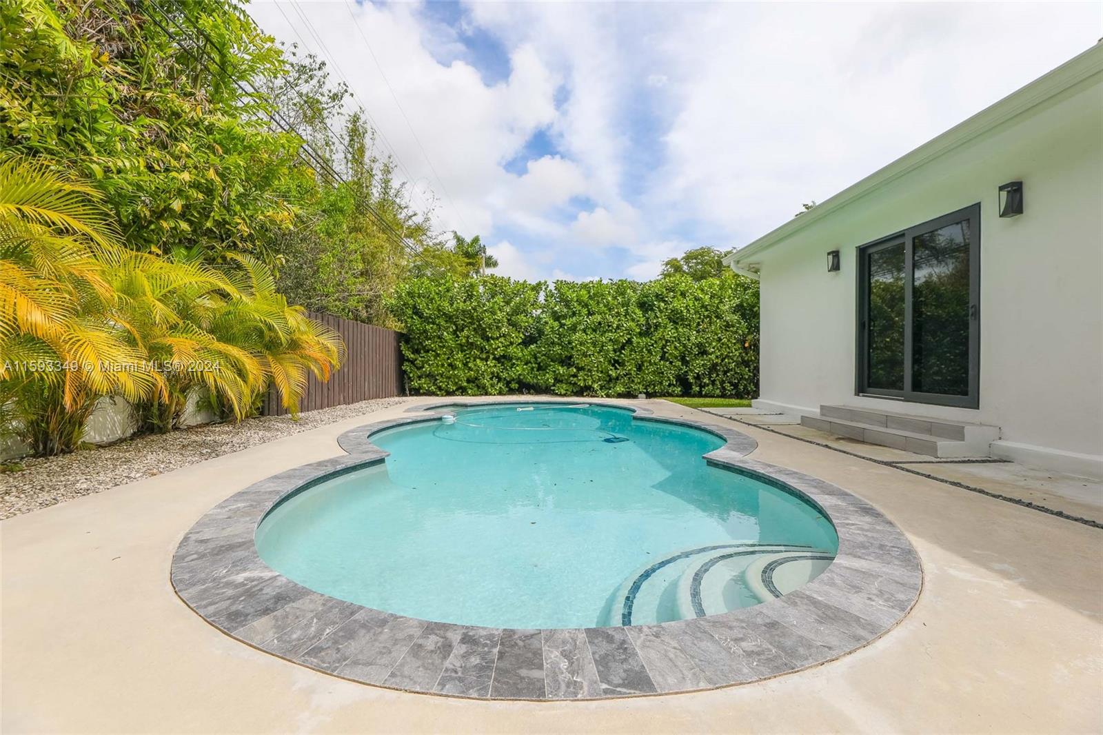 5895 SW 50th Ter # 0