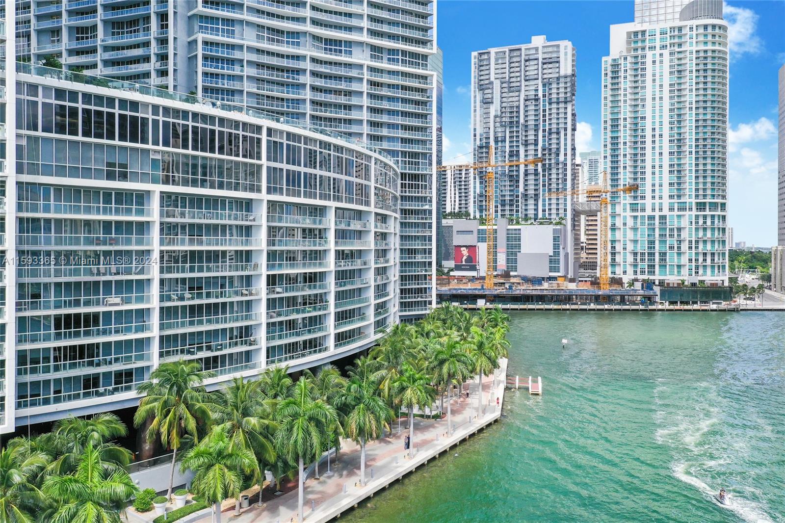 495 Brickell Ave # 4802