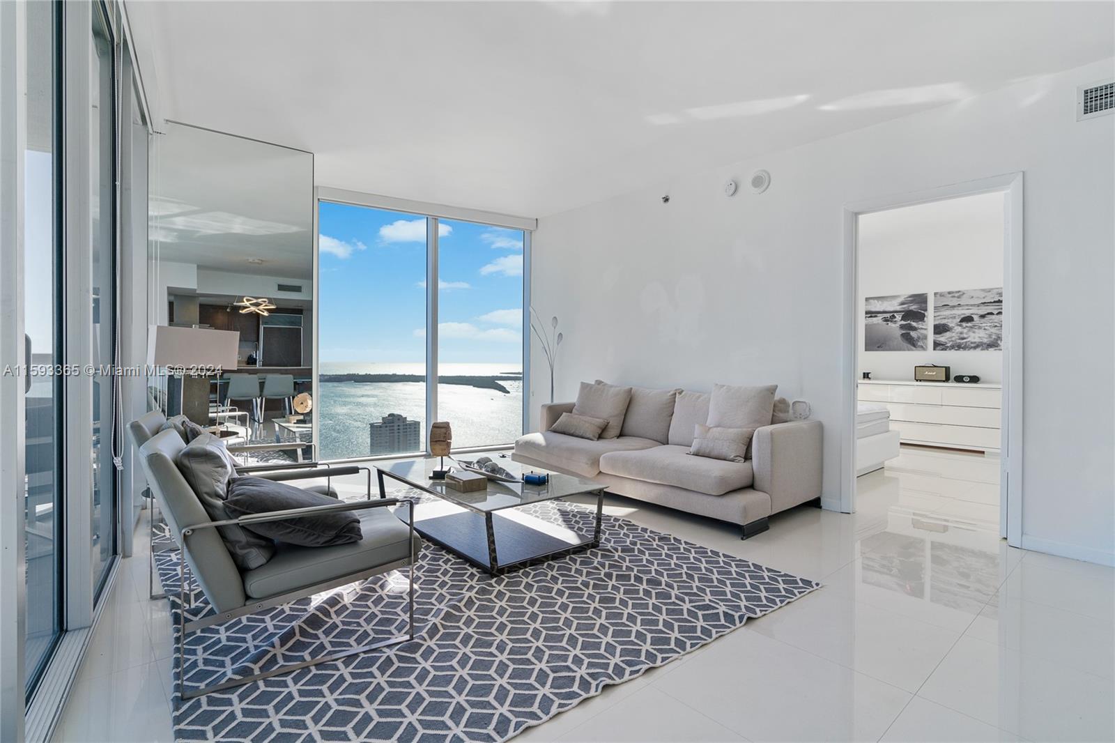 495 Brickell Ave # 4802