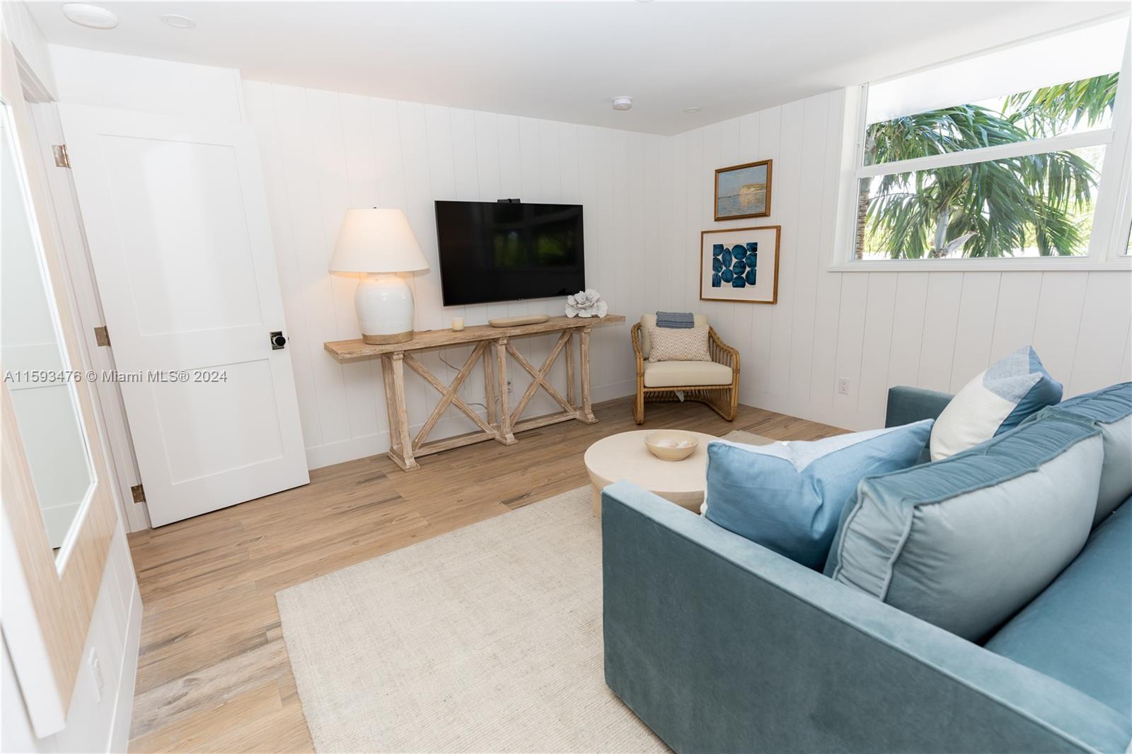 607 Ocean Dr # 3J
