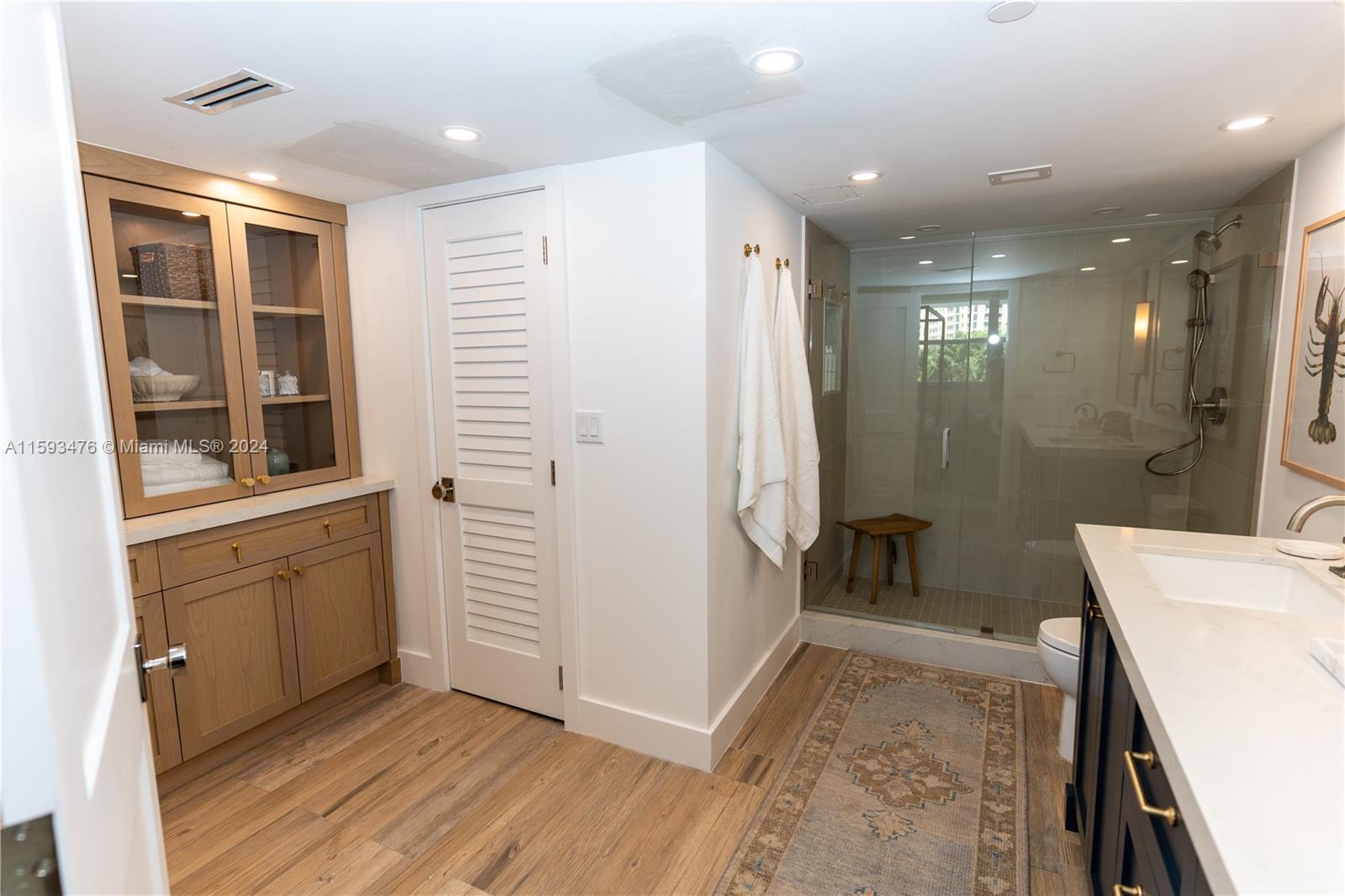 607 Ocean Dr # 3J