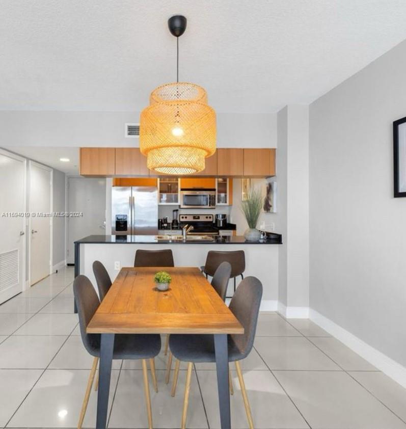 1750 N Bayshore Dr # 2304