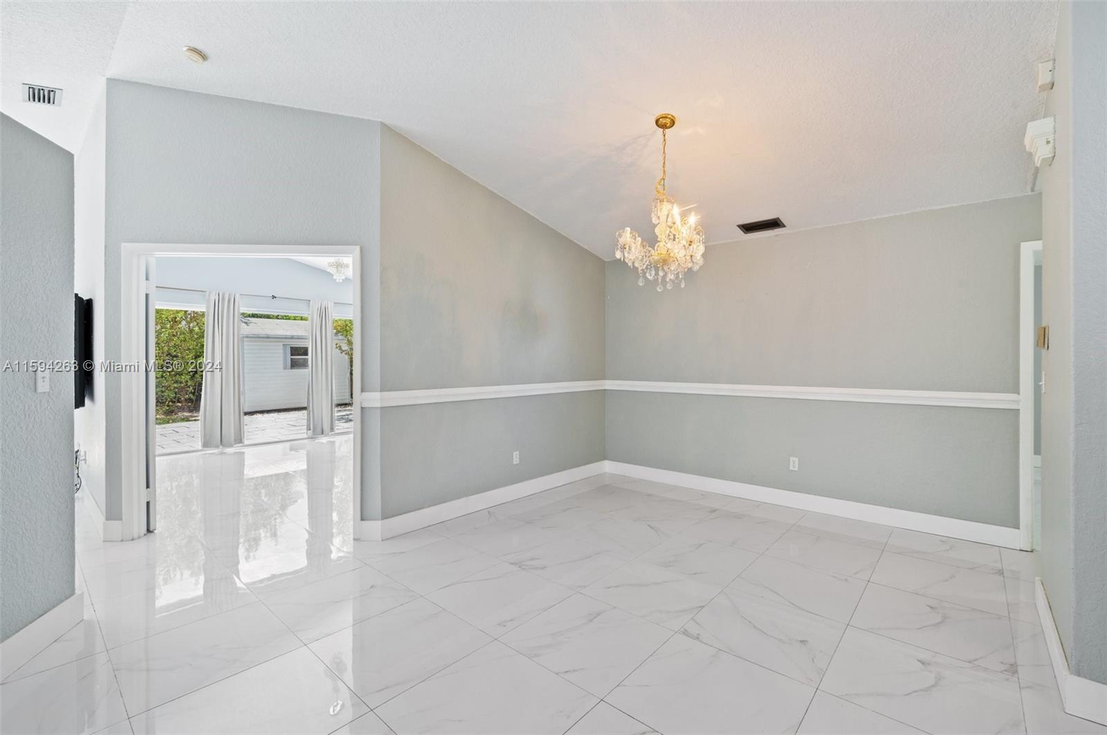 15145 NW 89th Ct