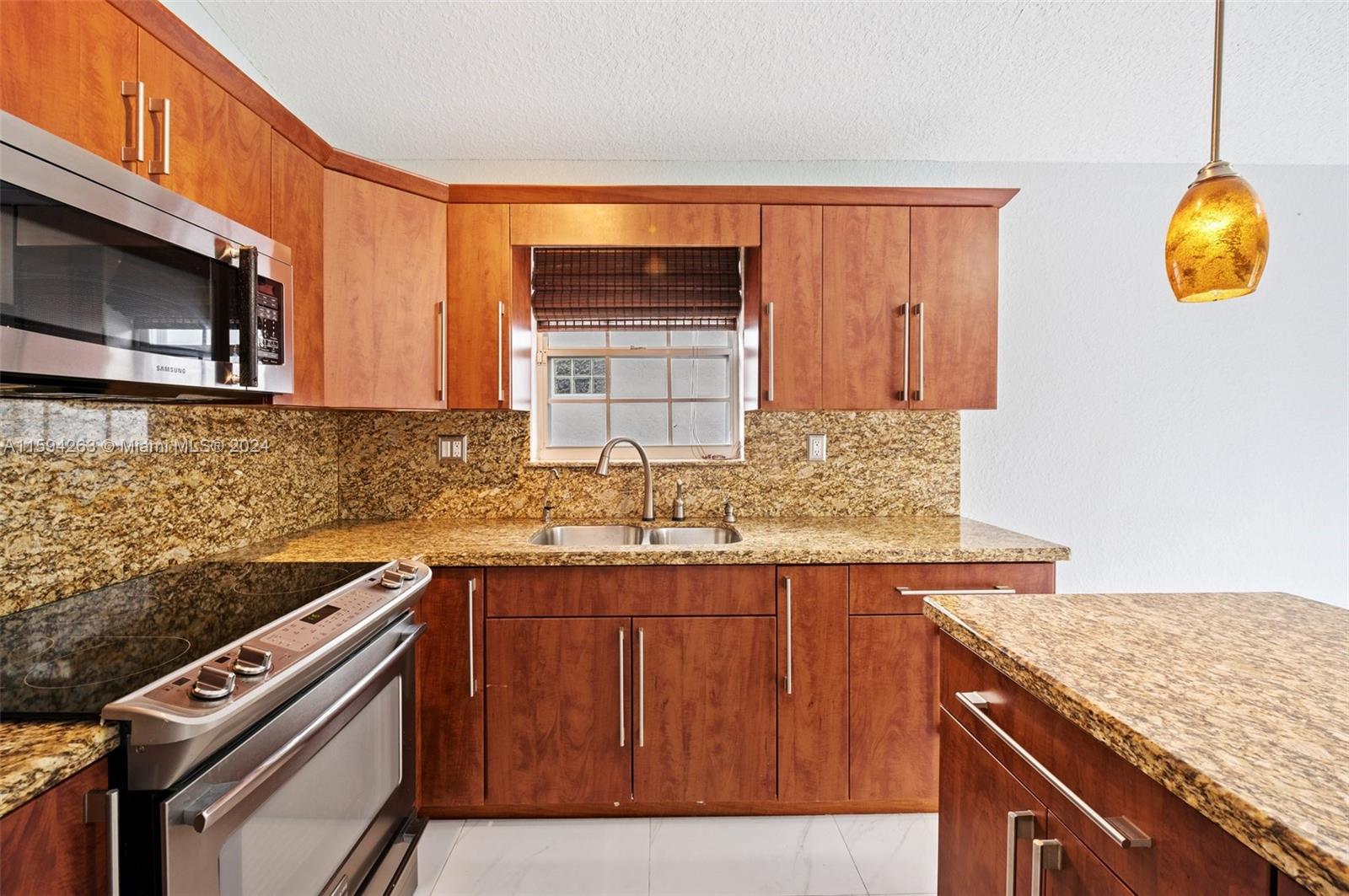 15145 NW 89th Ct