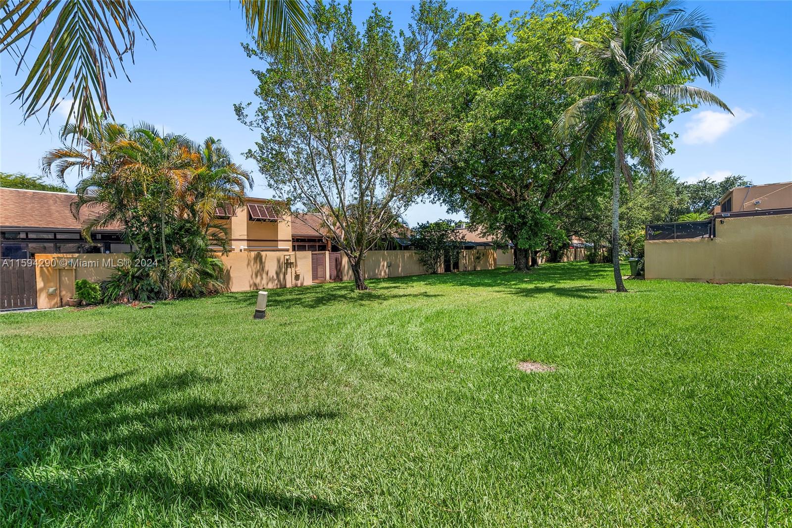 1361 W Golfview Dr # 1361