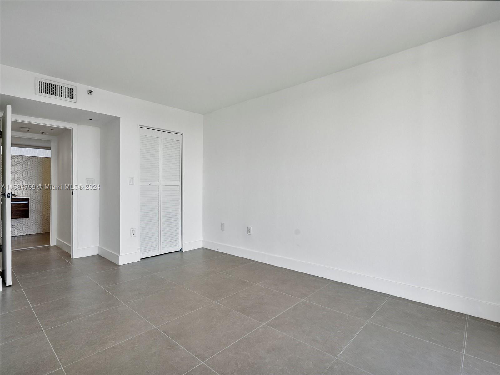 650 NE 64th St Unit: GPH5