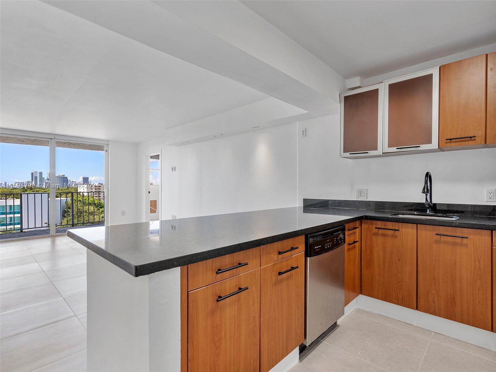 650 NE 64th St Unit: GPH5